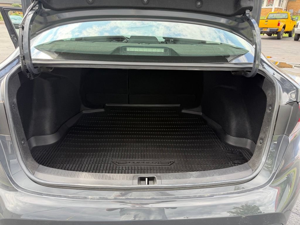 Used 2024 Toyota Corolla LE FWD image 13