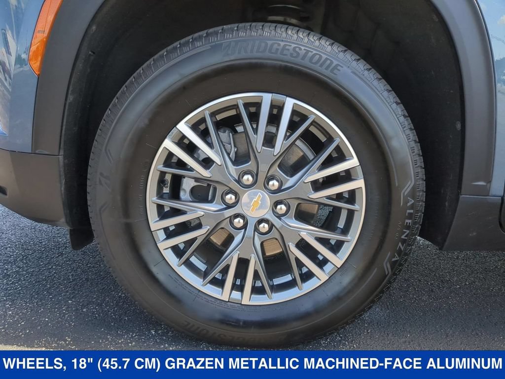 Used 2026 Chevrolet Traverse LT AWD/4WD image 25