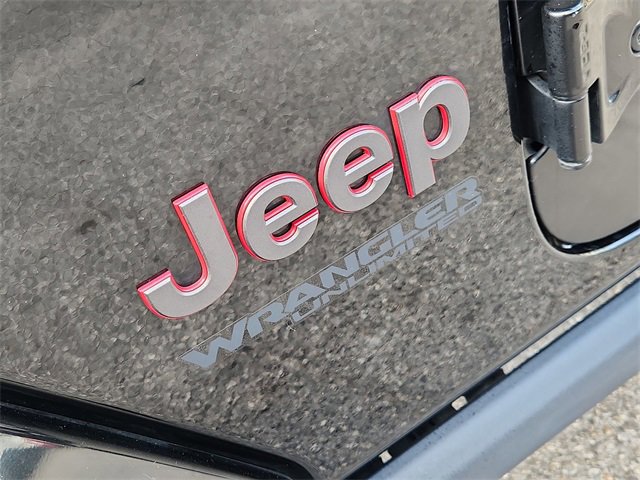 Used 2022 Jeep Wrangler Unlimited Rubicon w/ Steel Bumper Group image 32