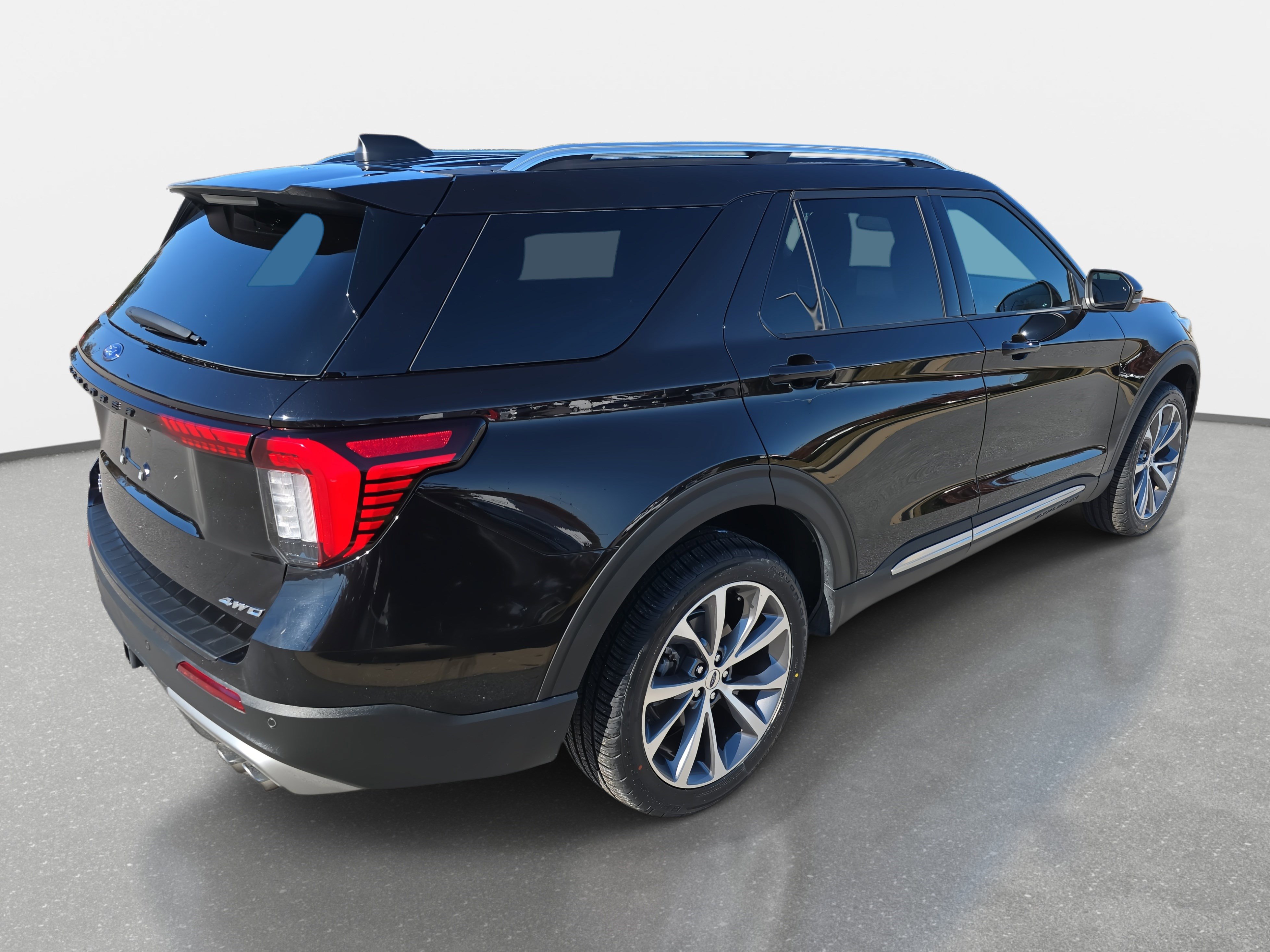 Used 2025 Ford Explorer Platinum w/ Ultimate Package image 5