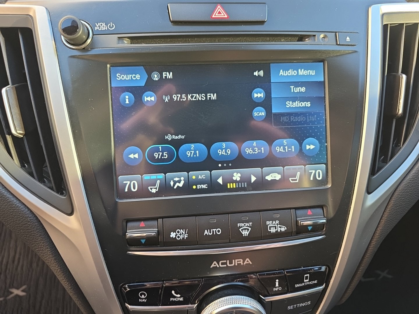 Used 2018 Acura TLX w/ Technology & A-SPEC Package FWD image 15