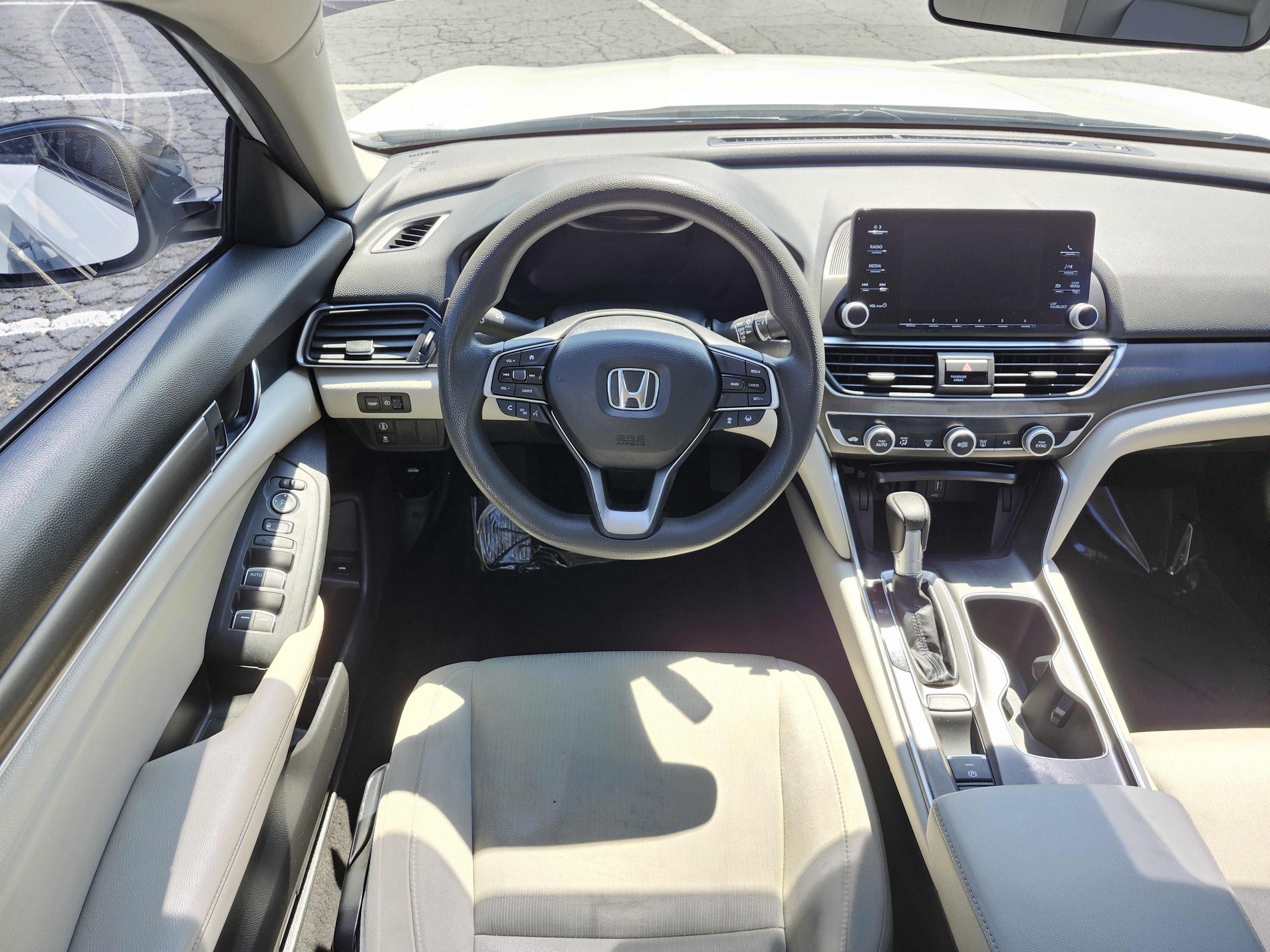 Used 2018 Honda Accord LX image 23