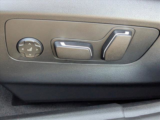 Used 2026 BMW i5 eDrive40 w/ M Sport Package image 4