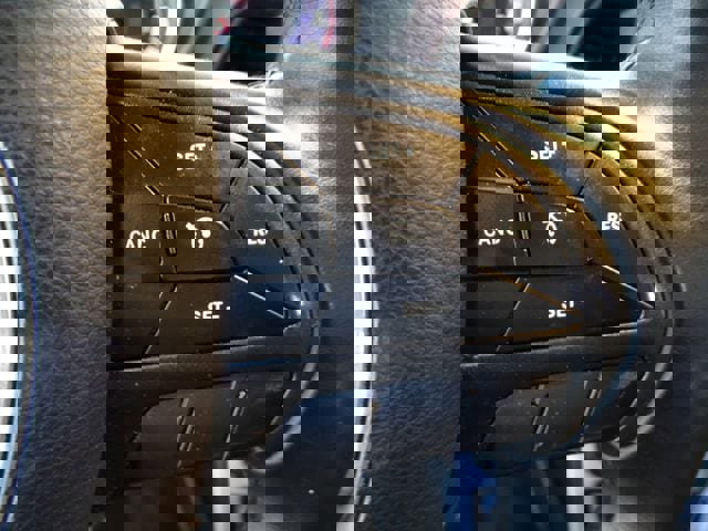 Used 2017 Dodge Challenger SXT image 8