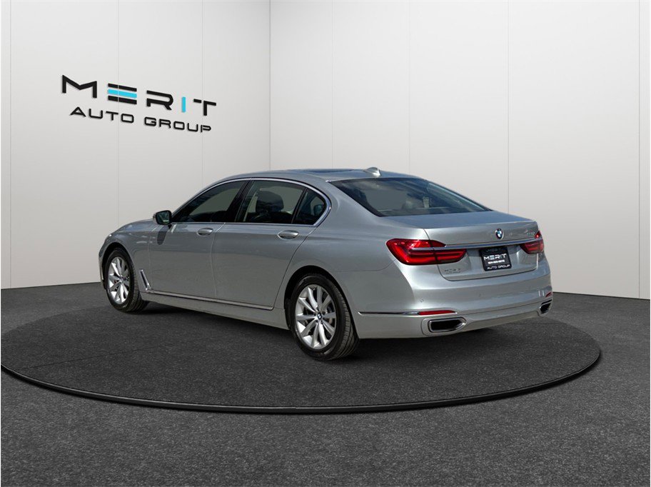 Used 2018 BMW 750i 750i Sedan 4D image 7