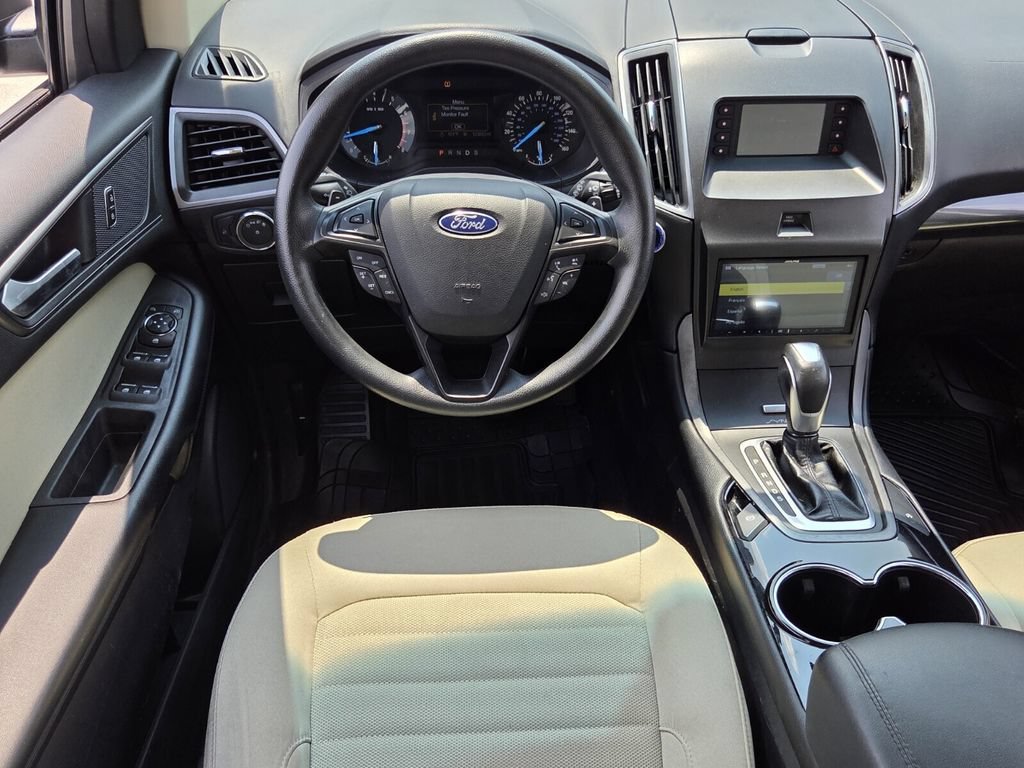 Used 2016 Ford Edge SE FWD image 13