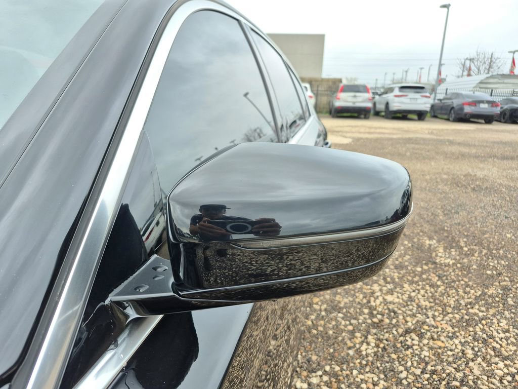 Used 2021 BMW 530i xDrive w/ Premium Package image 48