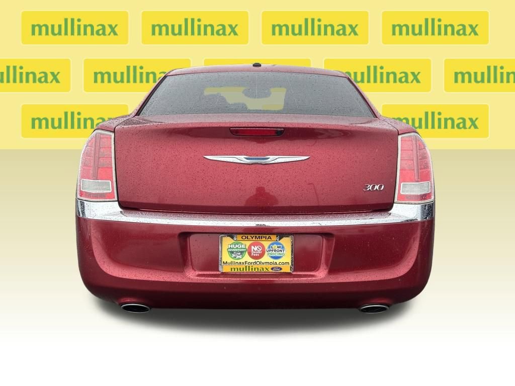 Used 2014 Chrysler 300 image 27
