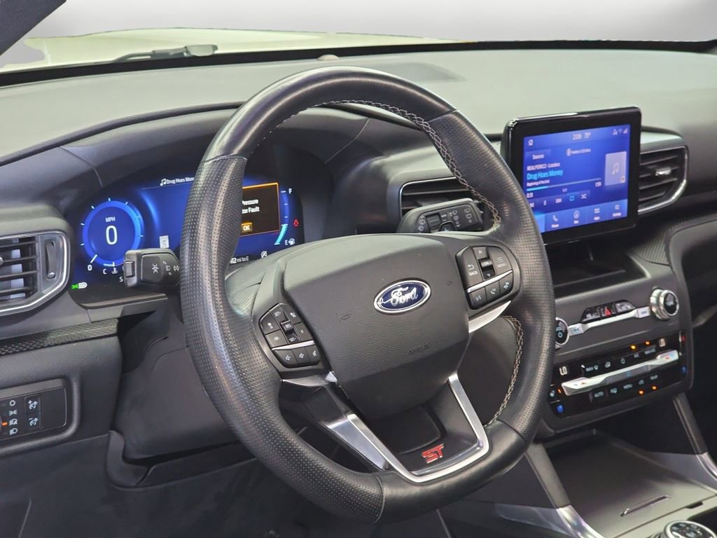 Used 2020 Ford Explorer ST image 11