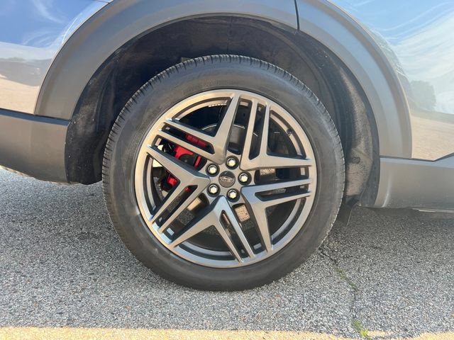 Certified 2025 Ford Explorer ST-Line w/ Premium Package AWD/4WD image 9