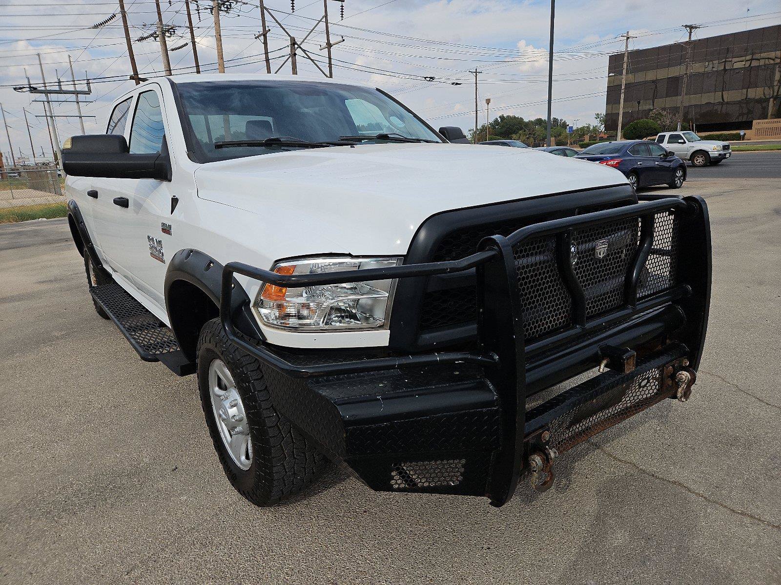 Used 2018 RAM 2500 ST AWD/4WD image 11