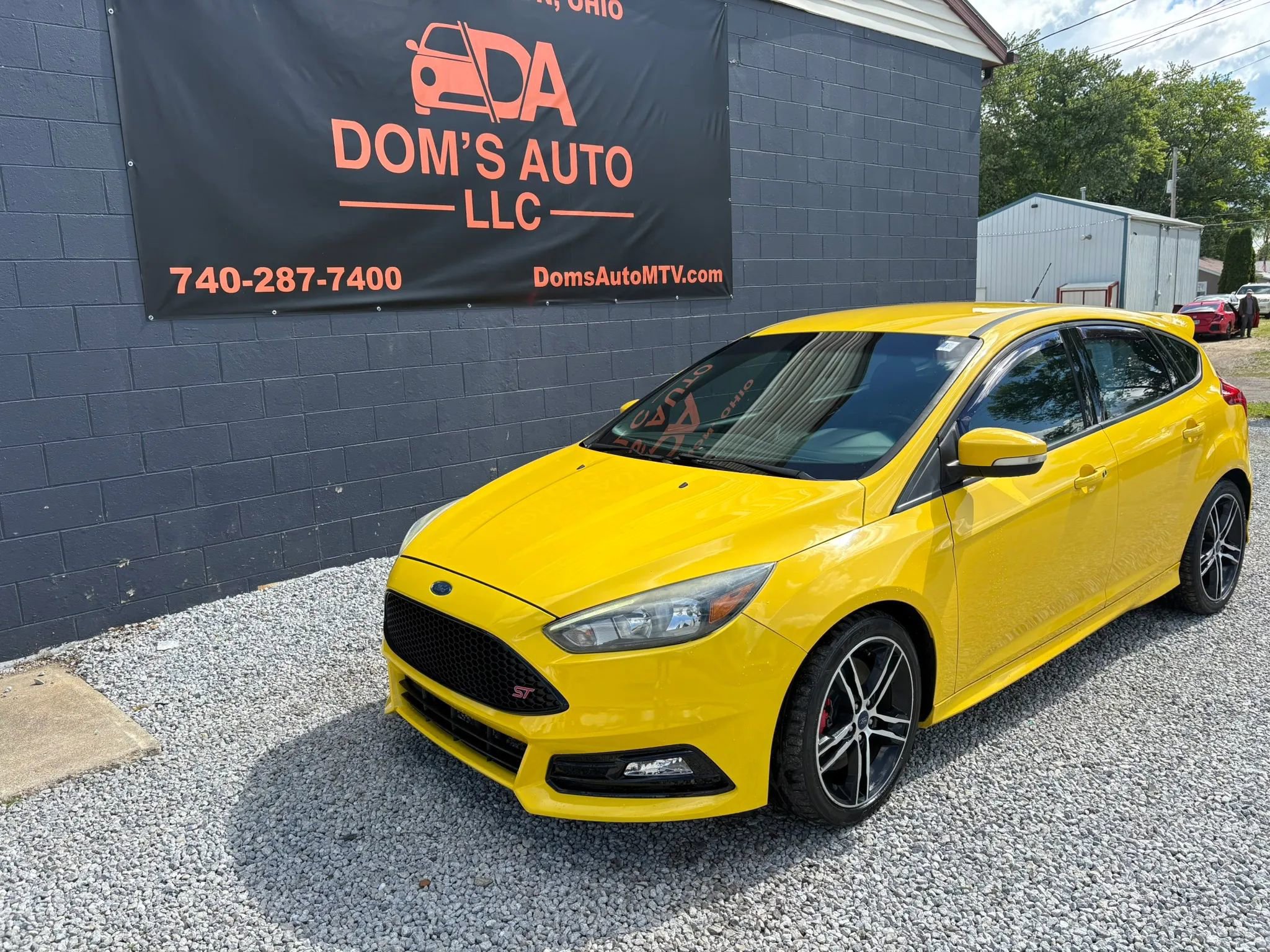 Used 2017 Ford Focus ST FWD image 6