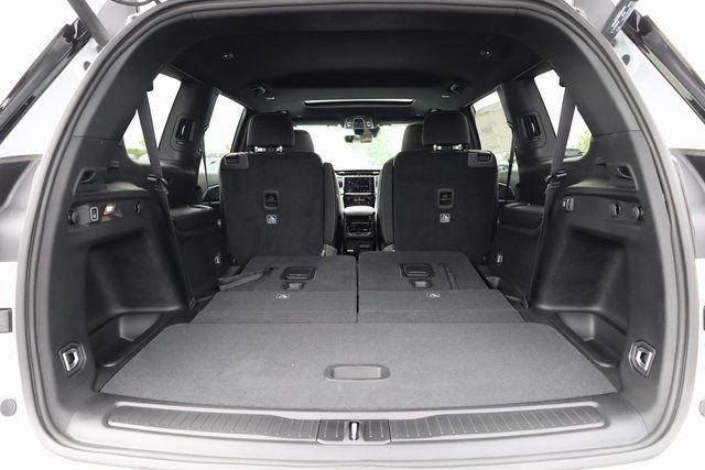 New 2025 Jeep Grand Cherokee L Laredo w/ Luxury Tech Group I AWD/4WD image 25