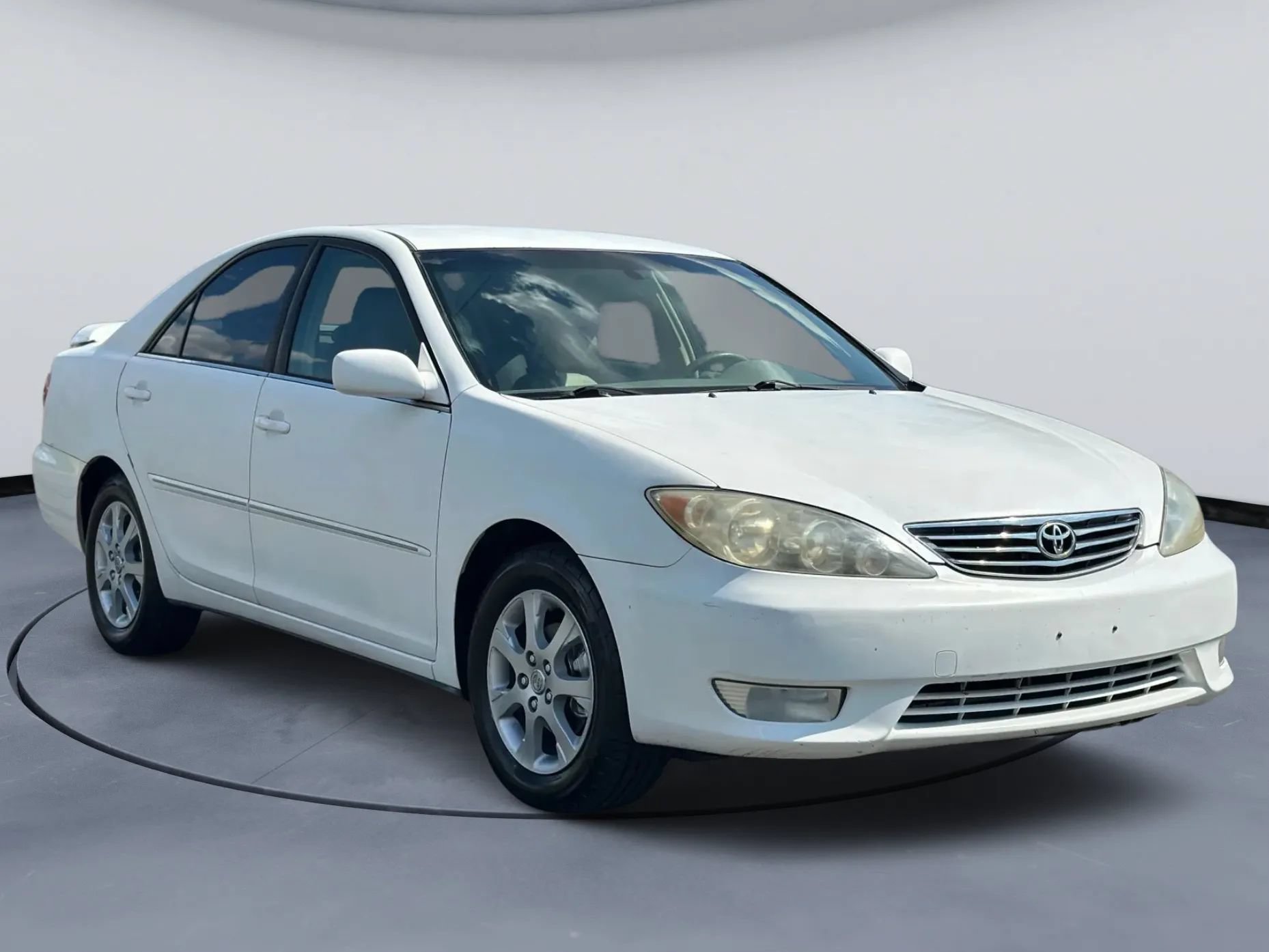 Used 2005 Toyota Camry XLE w/ XLE Premium Pkg FWD image 8