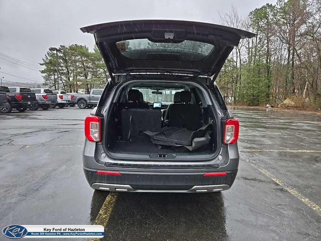 Used 2023 Ford Explorer XLT w/ Equipment Group 202A image 16