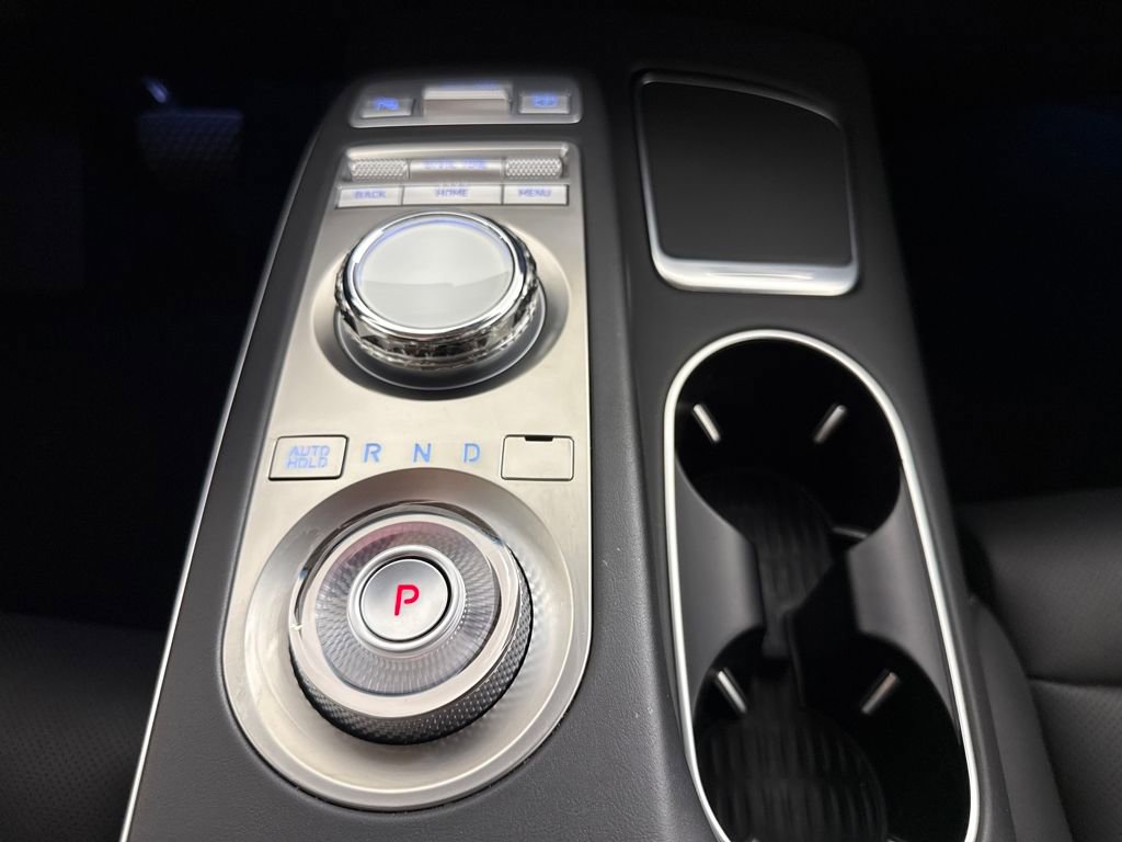 Certified 2025 Genesis GV70 2.5T image 21