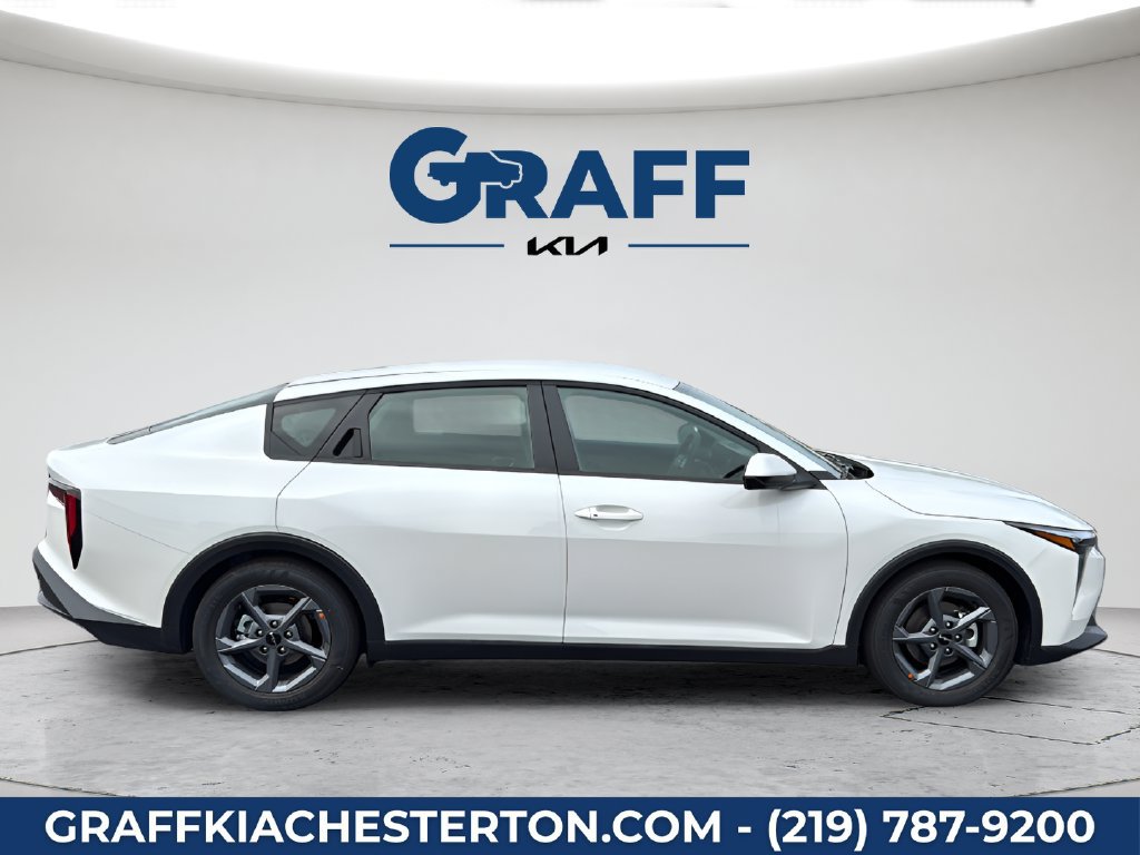 New 2026 Kia K4 FWD image 9