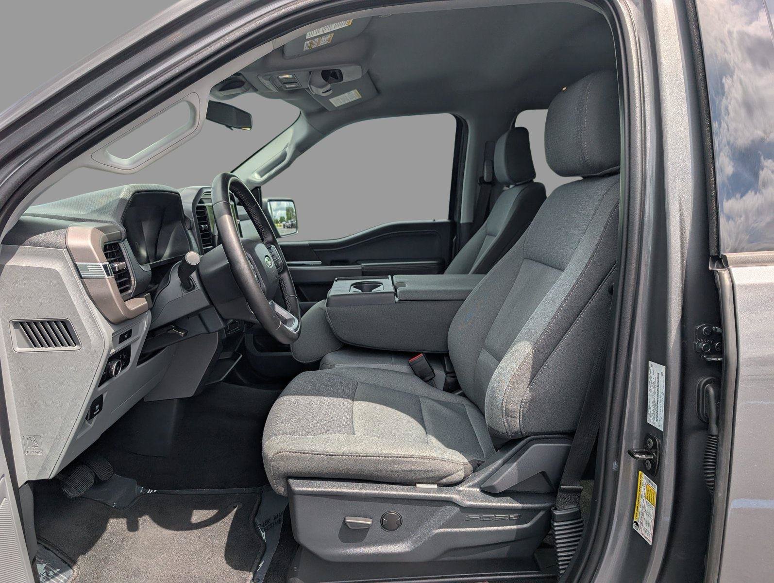 Used 2025 Ford F150 XLT w/ Equipment Group 301A Standard RWD image 16