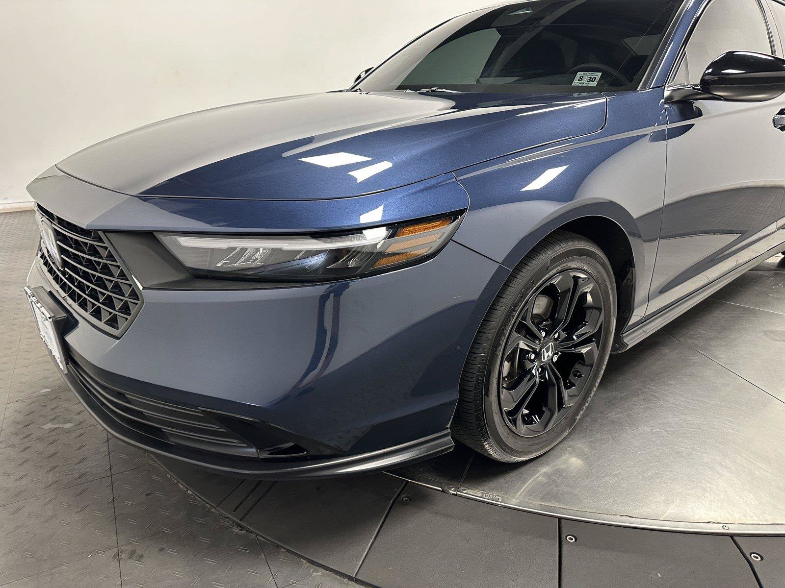 Certified 2025 Honda Accord SE image 7