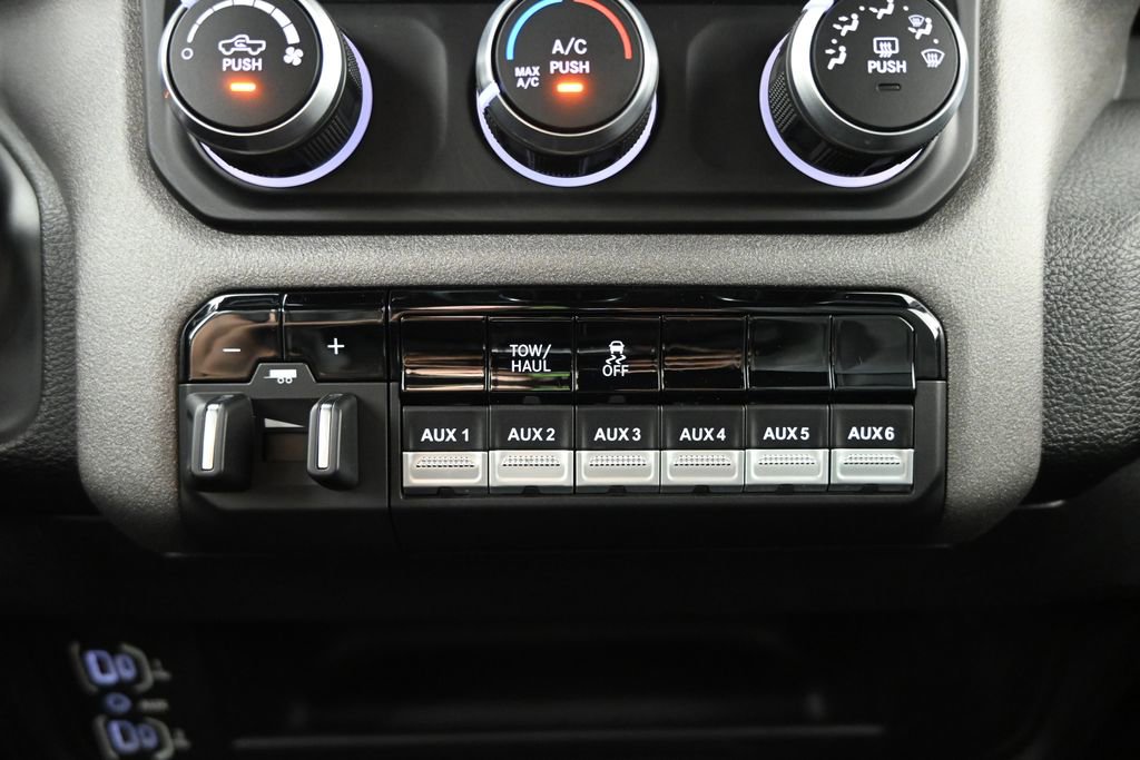 Used 2021 RAM 2500 Tradesman AWD/4WD image 29