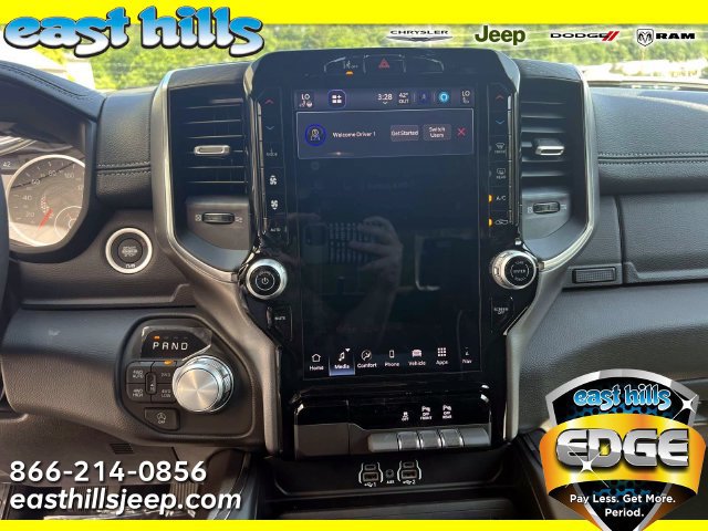 New 2026 RAM 1500 Laramie w/ Sport Appearance Package AWD/4WD image 8