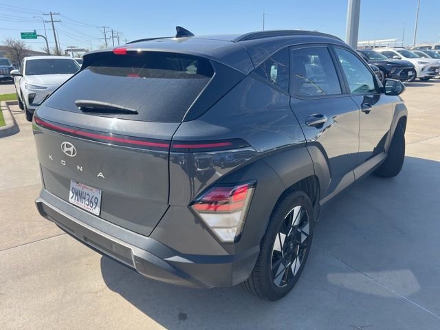 Used 2024 Hyundai Kona SEL image 4