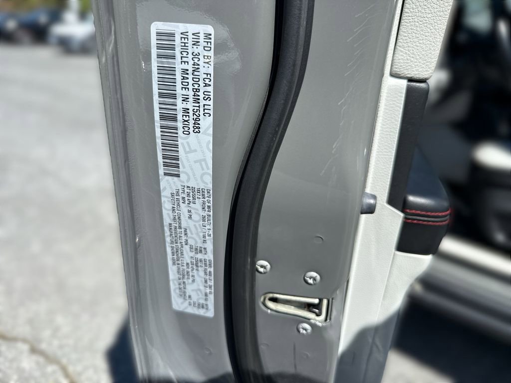 Used 2021 Jeep Compass Limited AWD/4WD image 24