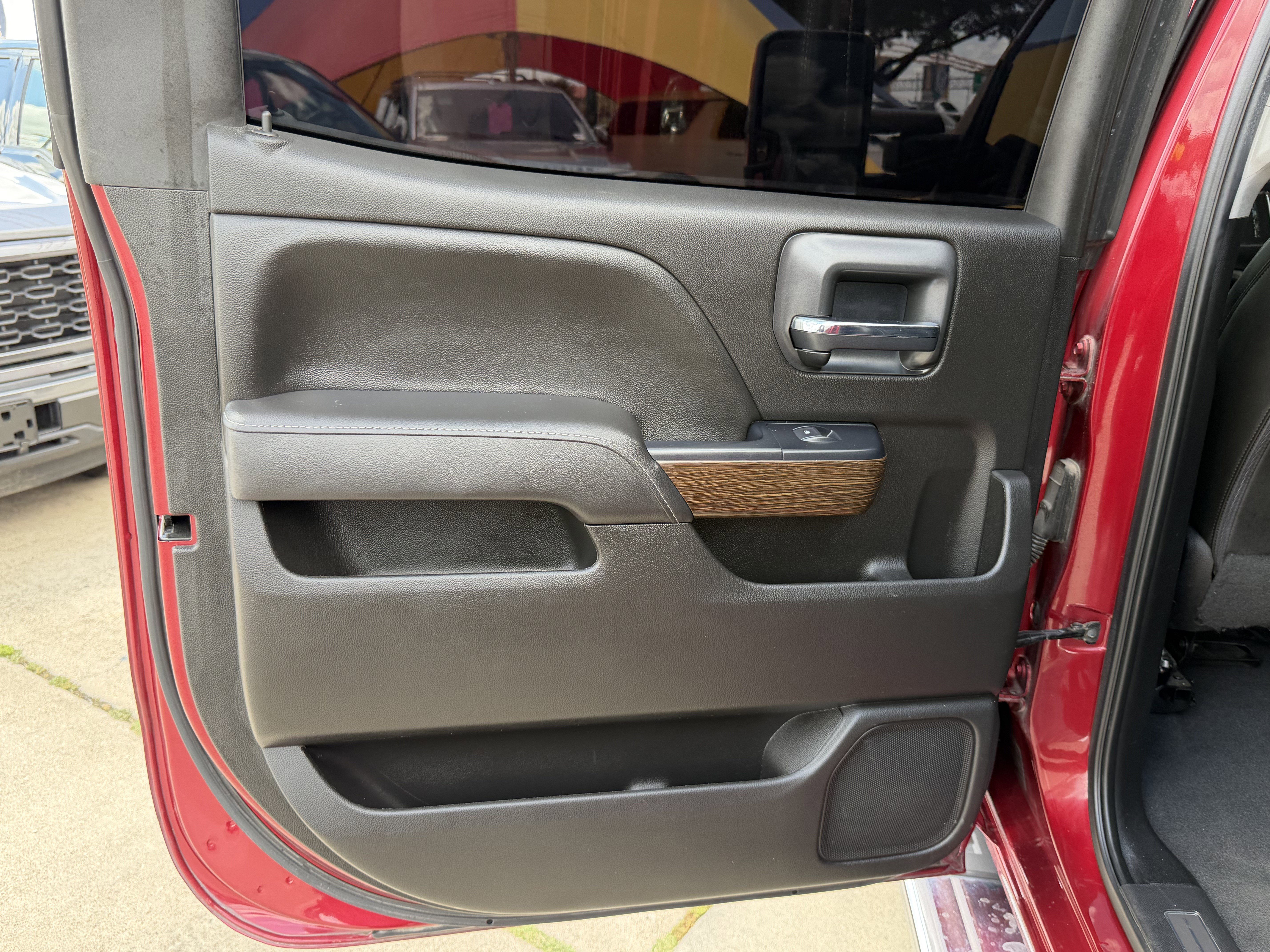 Used 2019 GMC Sierra 3500 Denali w/ Duramax Plus Package AWD/4WD image 11