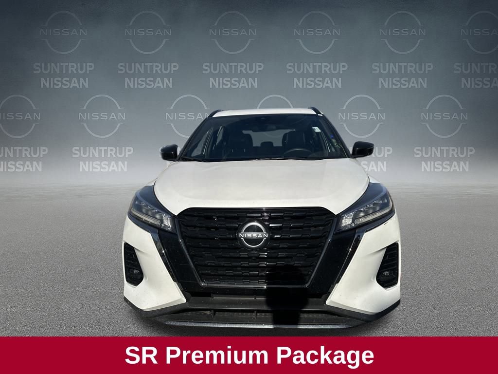 Used 2024 Nissan Kicks SR w/ SR Premium Package image 9
