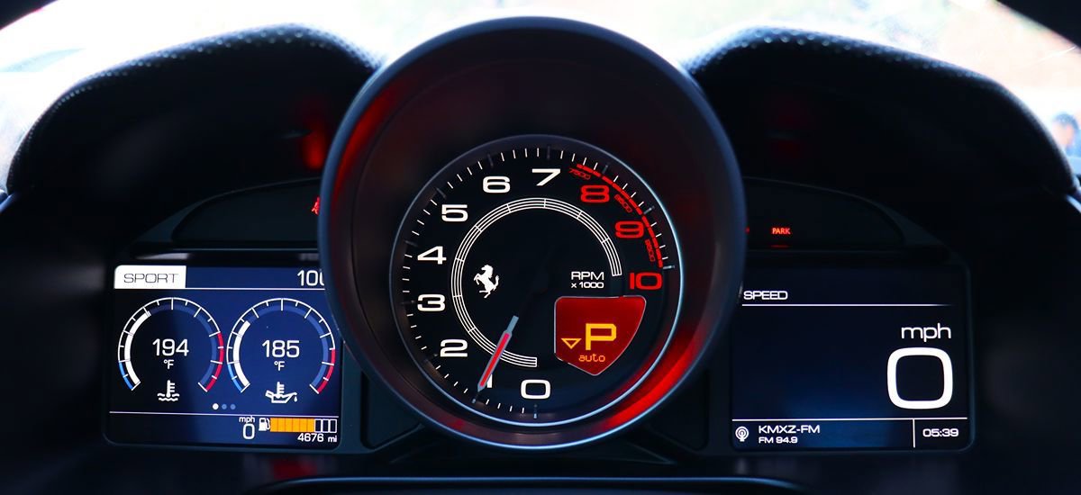 Used 2020 Ferrari Portofino RWD image 44