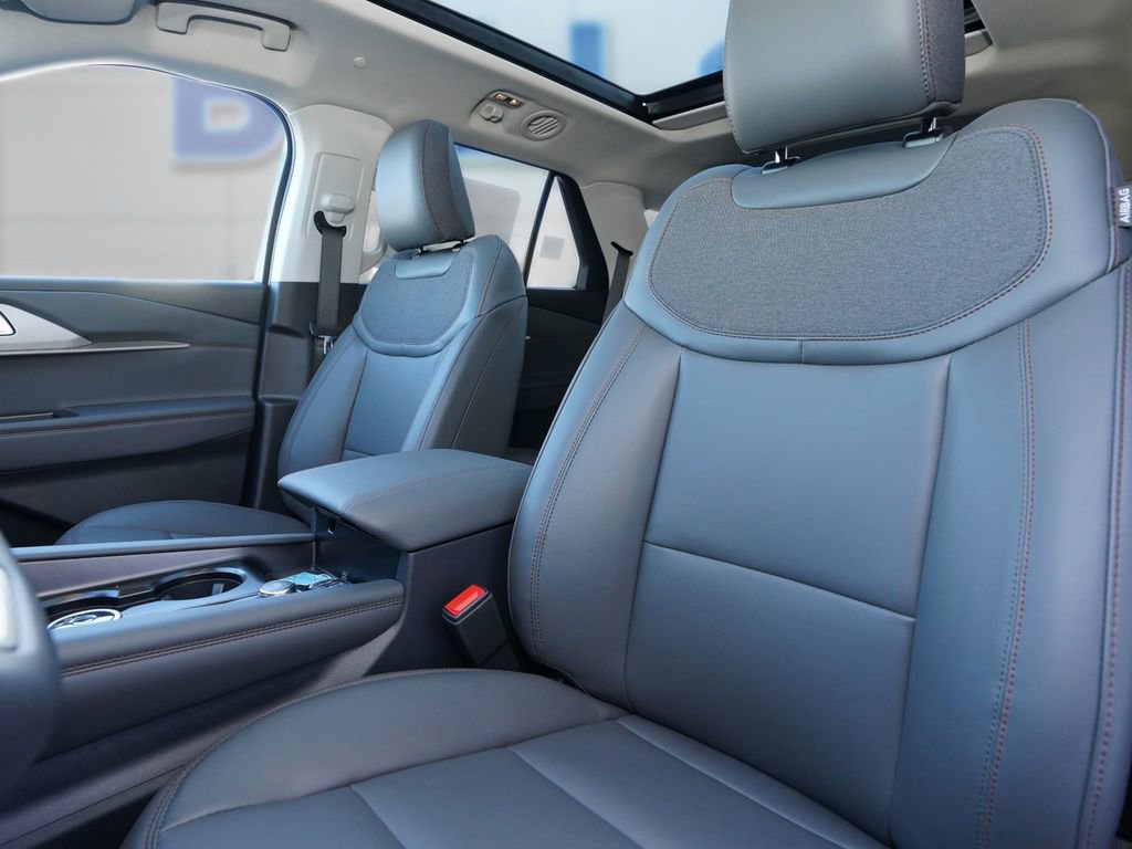 New 2026 Ford Explorer Active image 12