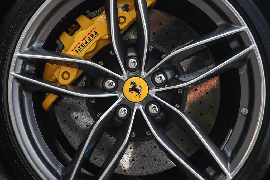Certified 2018 Ferrari 488 Spider RWD image 15