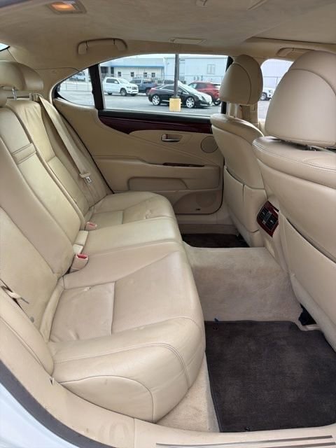 Used 2010 Lexus LS 460 L image 21