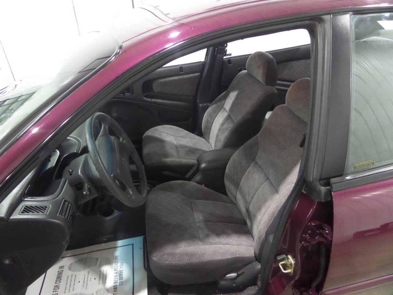 Used 1998 Plymouth Neon Highline FWD image 7