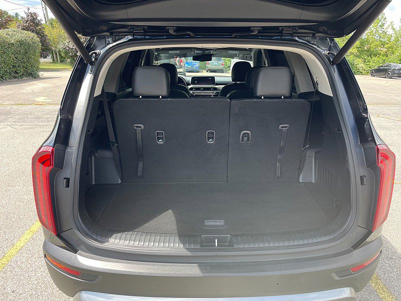 Used 2021 Kia Telluride EX w/ EX Premium Package image 39