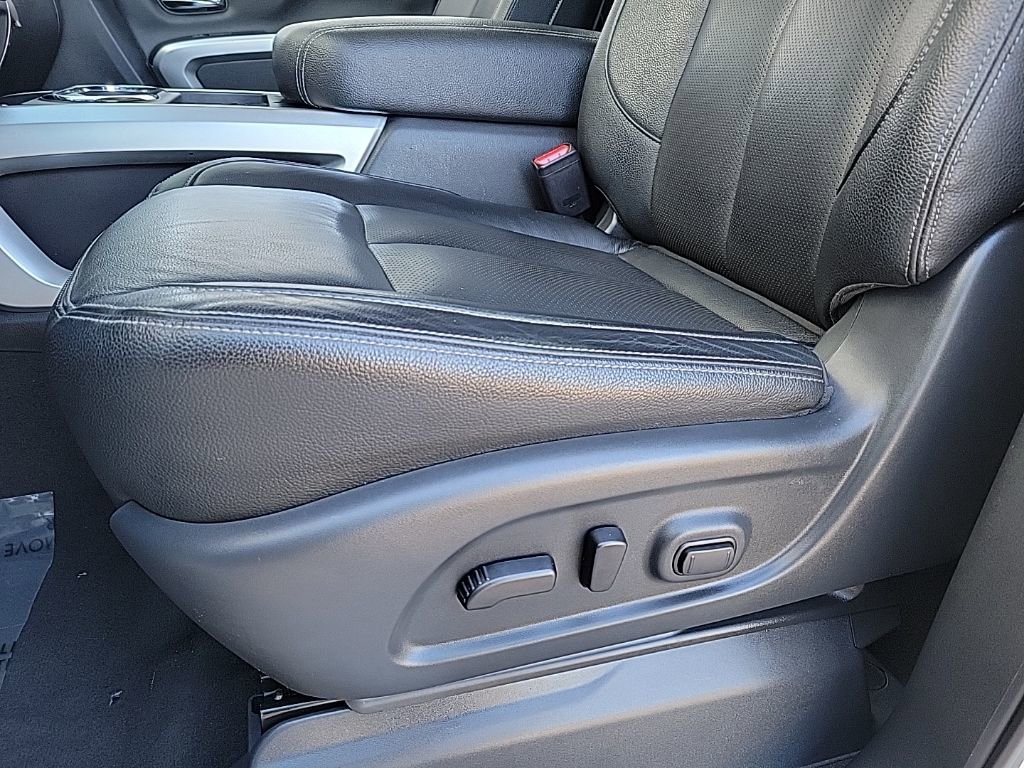 Certified 2021 Nissan Titan SL w/ Moonroof Package image 23