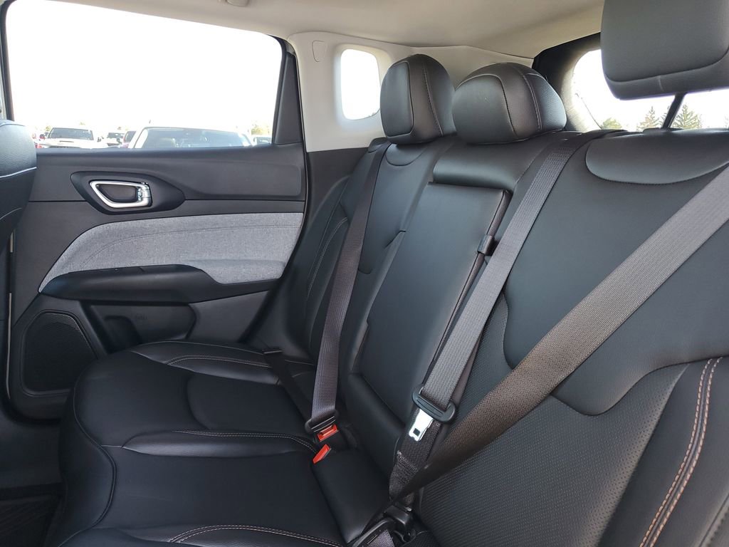 Used 2022 Jeep Compass Latitude image 29