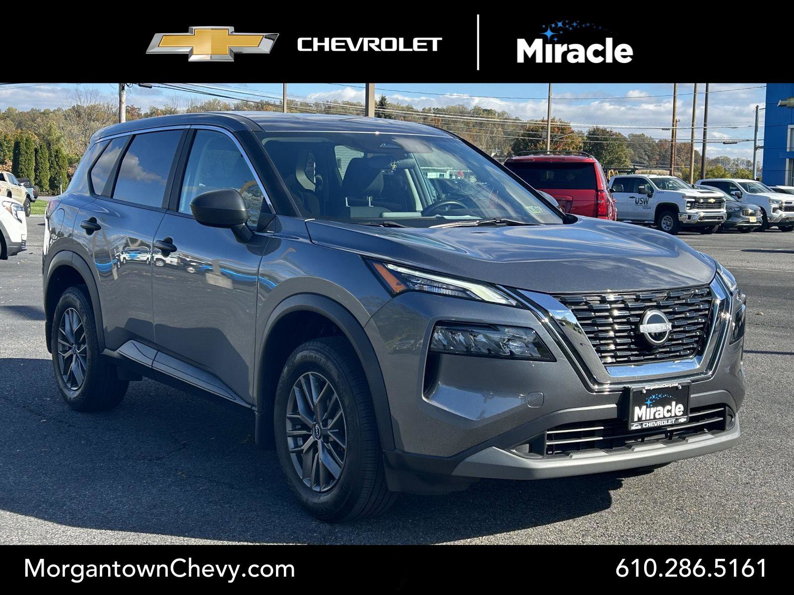 Used 2023 Nissan Rogue S image 1