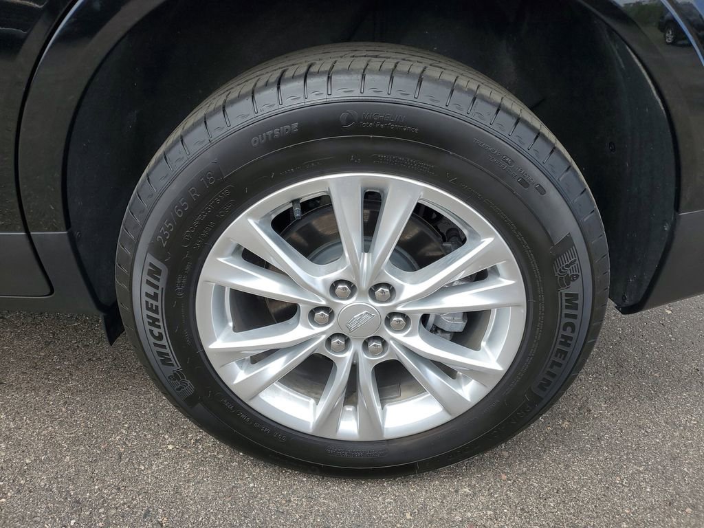 Used 2025 Cadillac XT5 Luxury w/ LPO, Floor Liner Package AWD/4WD image 28