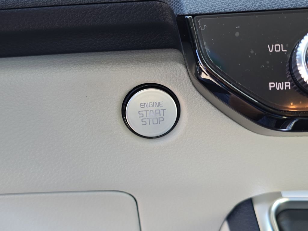 New 2026 Kia Carnival EX image 28