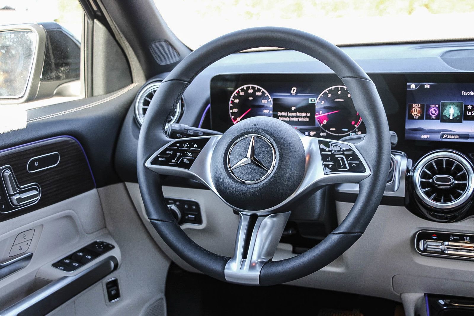 Certified 2026 Mercedes-Benz GLB 250 4MATIC image 16