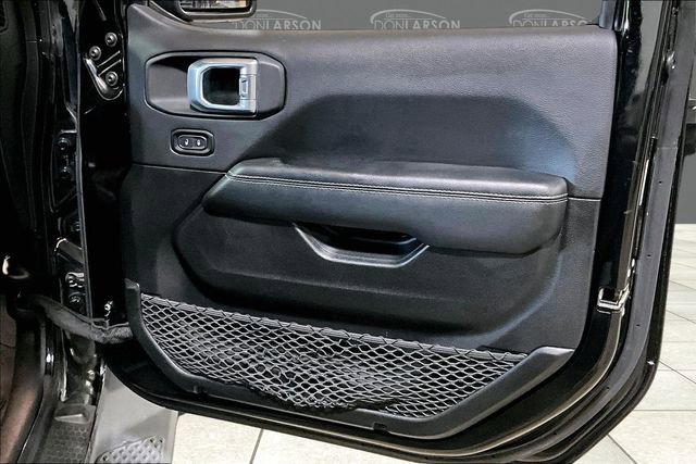 Used 2020 Jeep Gladiator Overland AWD/4WD image 13