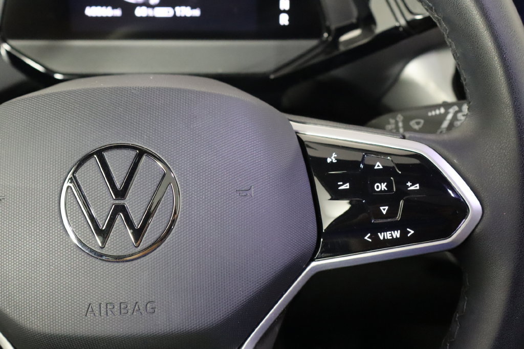 Used 2023 Volkswagen ID.4 S RWD image 10