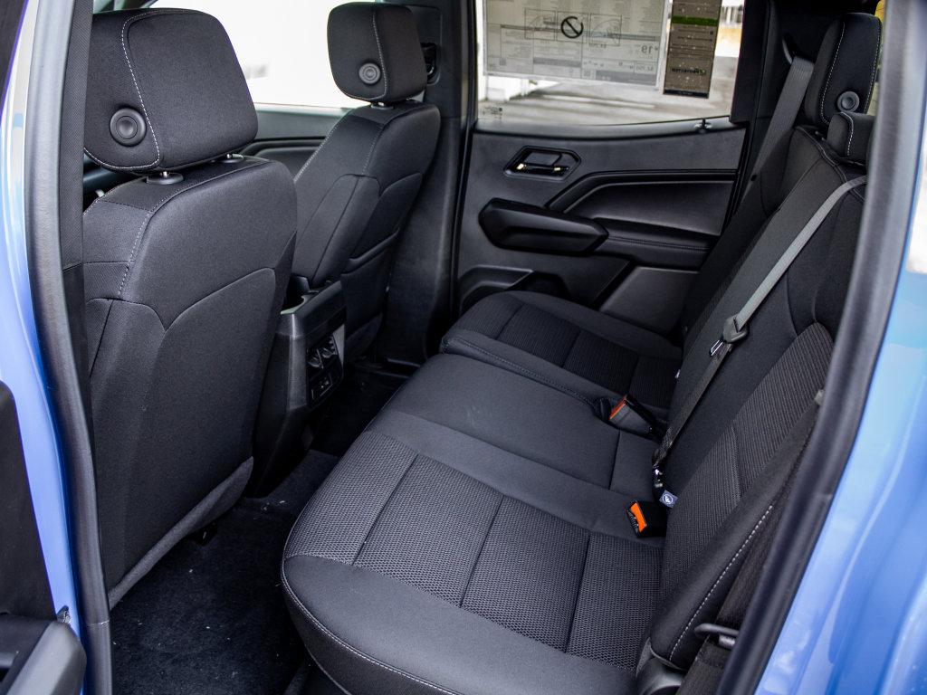 New 2025 GMC Canyon Elevation w/ Convenience Package image 24