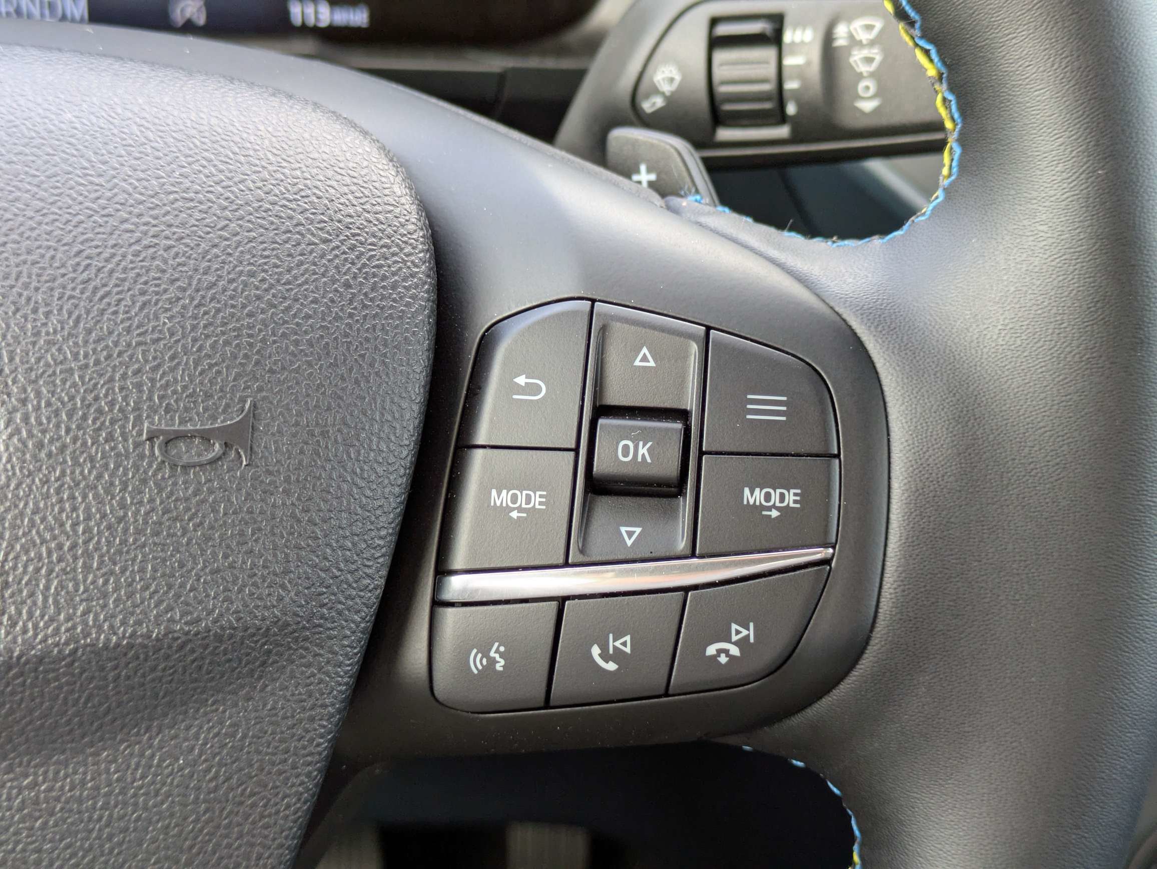 Used 2025 Ford Maverick Lobo AWD/4WD image 26