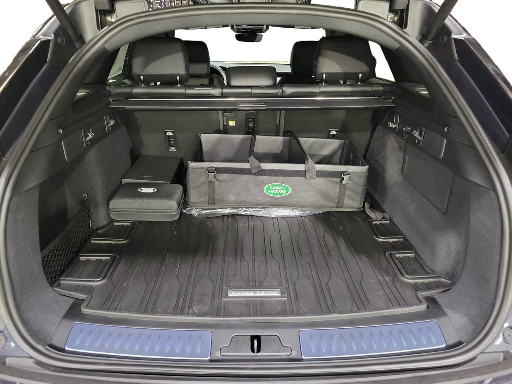 New 2026 Land Rover Range Rover Velar Dynamic SE image 28