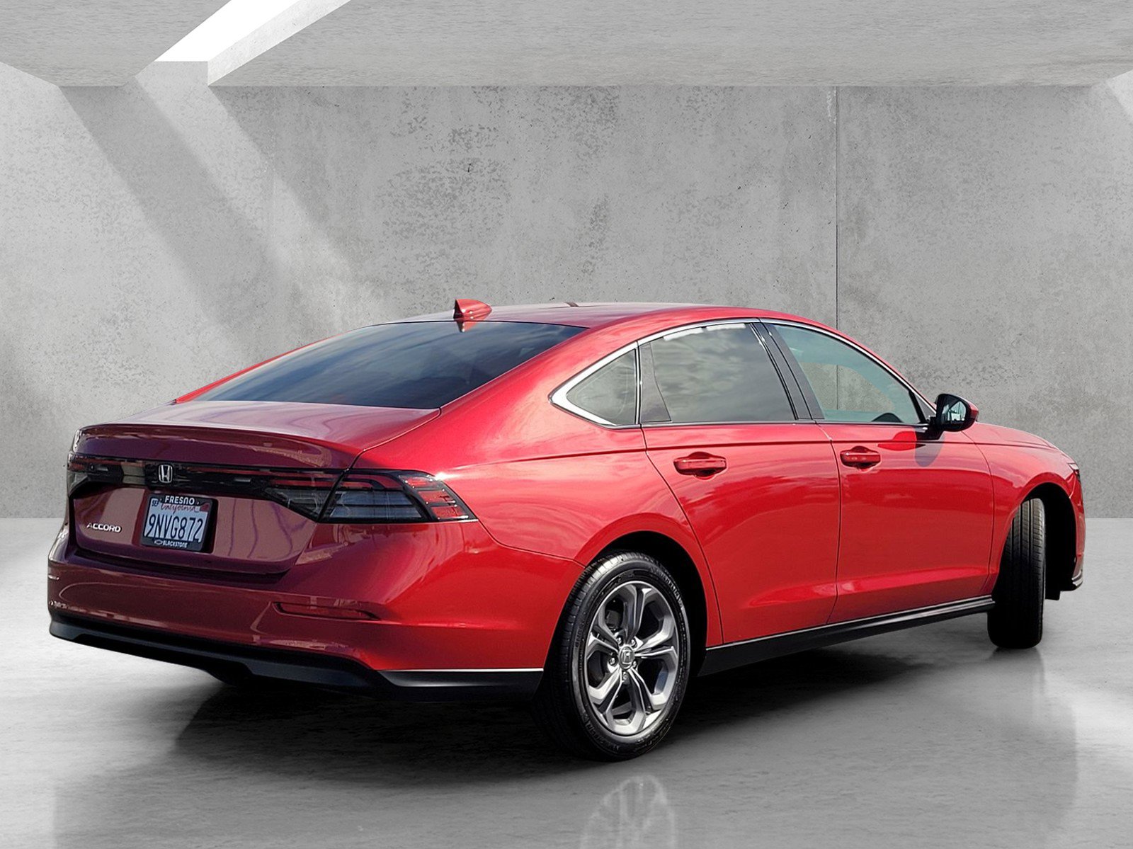 Used 2024 Honda Accord EX image 4