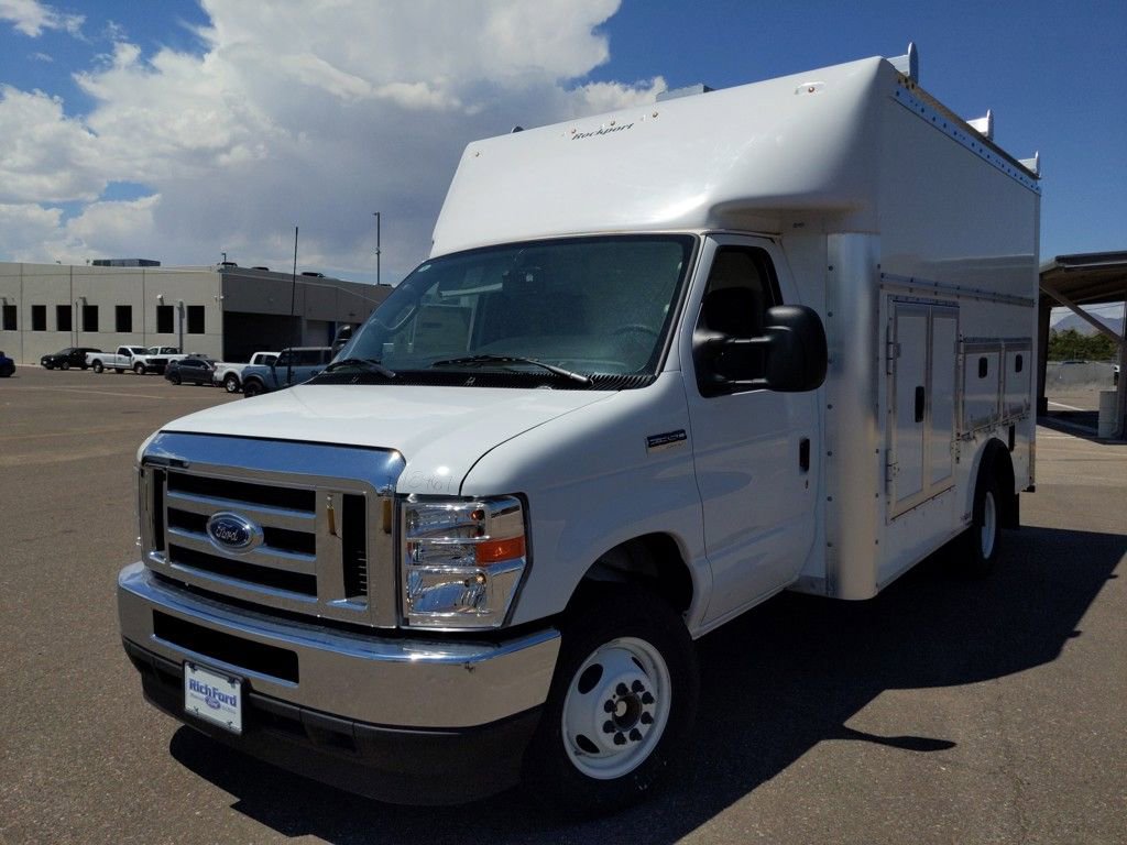 New 2025 Ford E-350 and Econoline 350 Super Duty w/ Power Equipment Group image 6