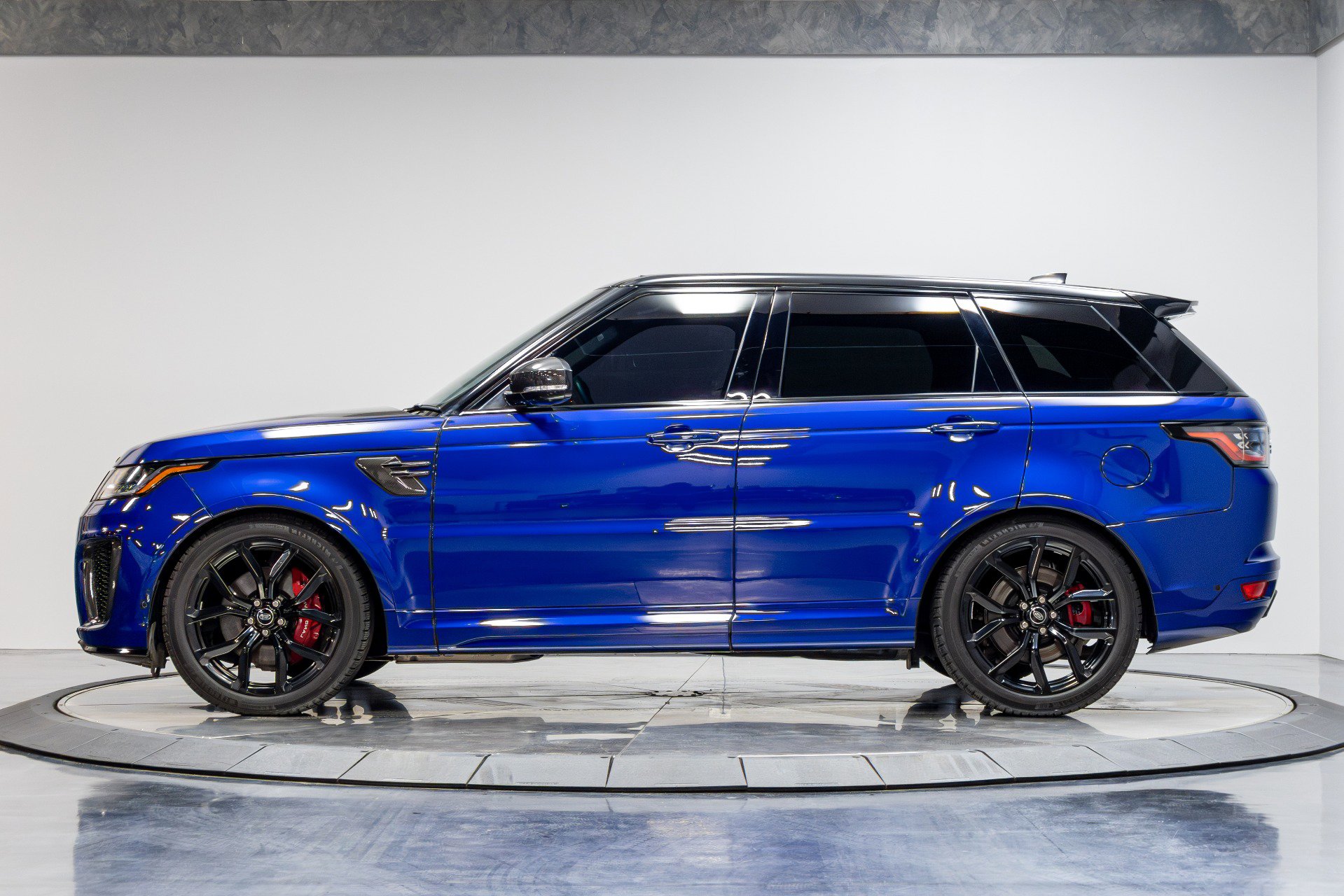 Used 2022 Land Rover Range Rover Sport SVR image 42