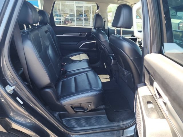 Used 2020 Kia Telluride LX FWD image 19